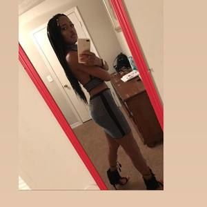 Meet your Posher, Alecia